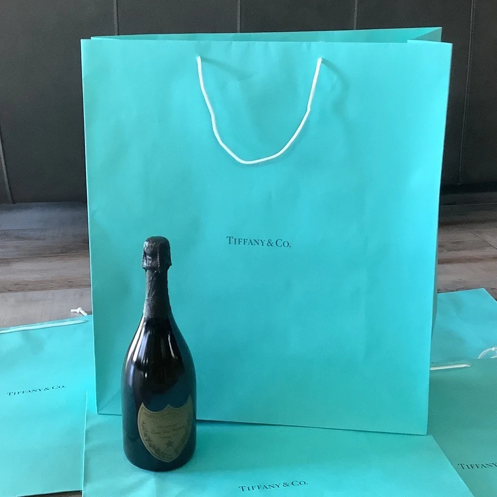 Tiffany & Co. Extra Large 20”x18”x7” Bags - Set of 6!